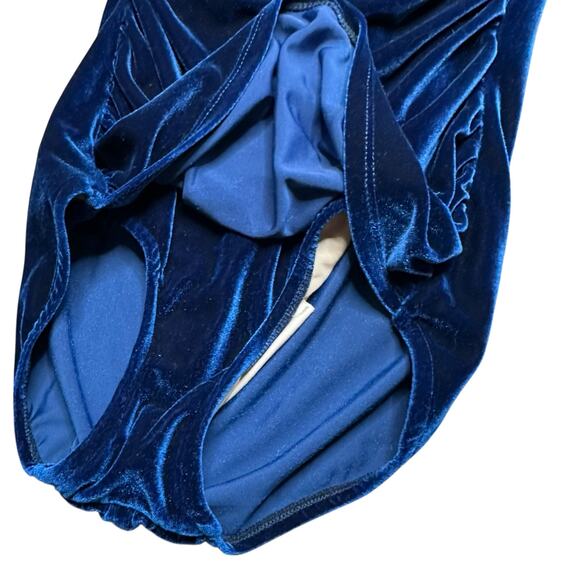 ESTHER WILLIAMS Blue Velvet One Piece Swimsuit Retro Mod Halter Neck Pin Up Girl - Picture 3 of 8